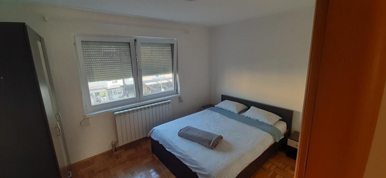 Apartman Stella Istocno Sarajevo Lukavica Eksteriør billede