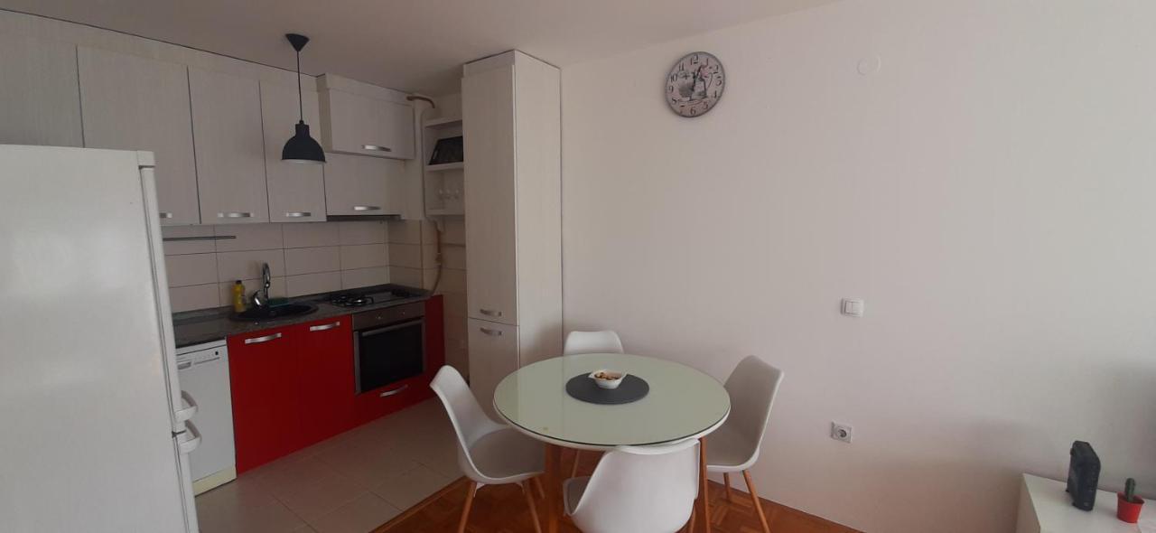 Apartman Stella Istocno Sarajevo Lukavica Eksteriør billede