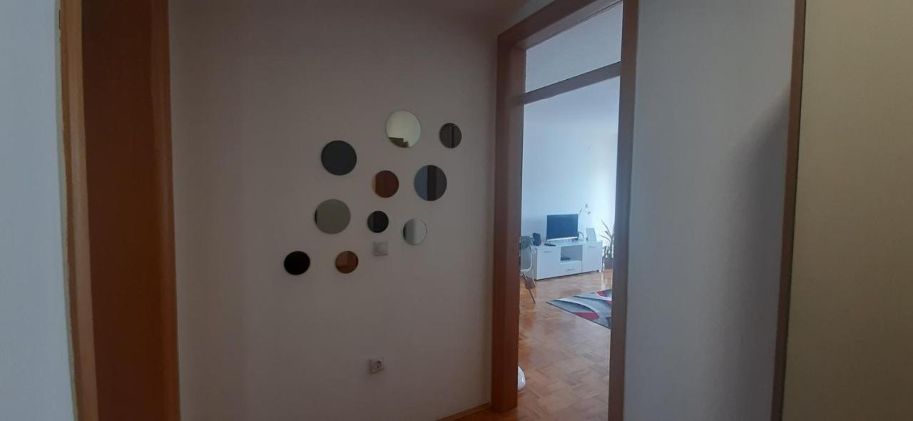 Apartman Stella Istocno Sarajevo Lukavica Eksteriør billede